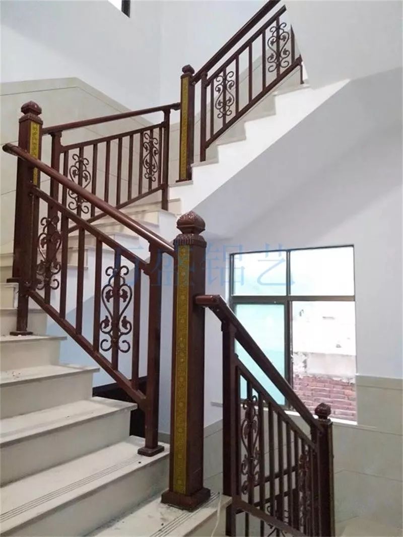 懂生活 更懂藝墅,萬(wàn)盛豪門(mén)鋁藝專(zhuān)注金屬工藝20年(圖8) 懂生活 更懂藝墅,萬(wàn)盛豪門(mén)鋁藝專(zhuān)注金屬工藝20年(圖8)