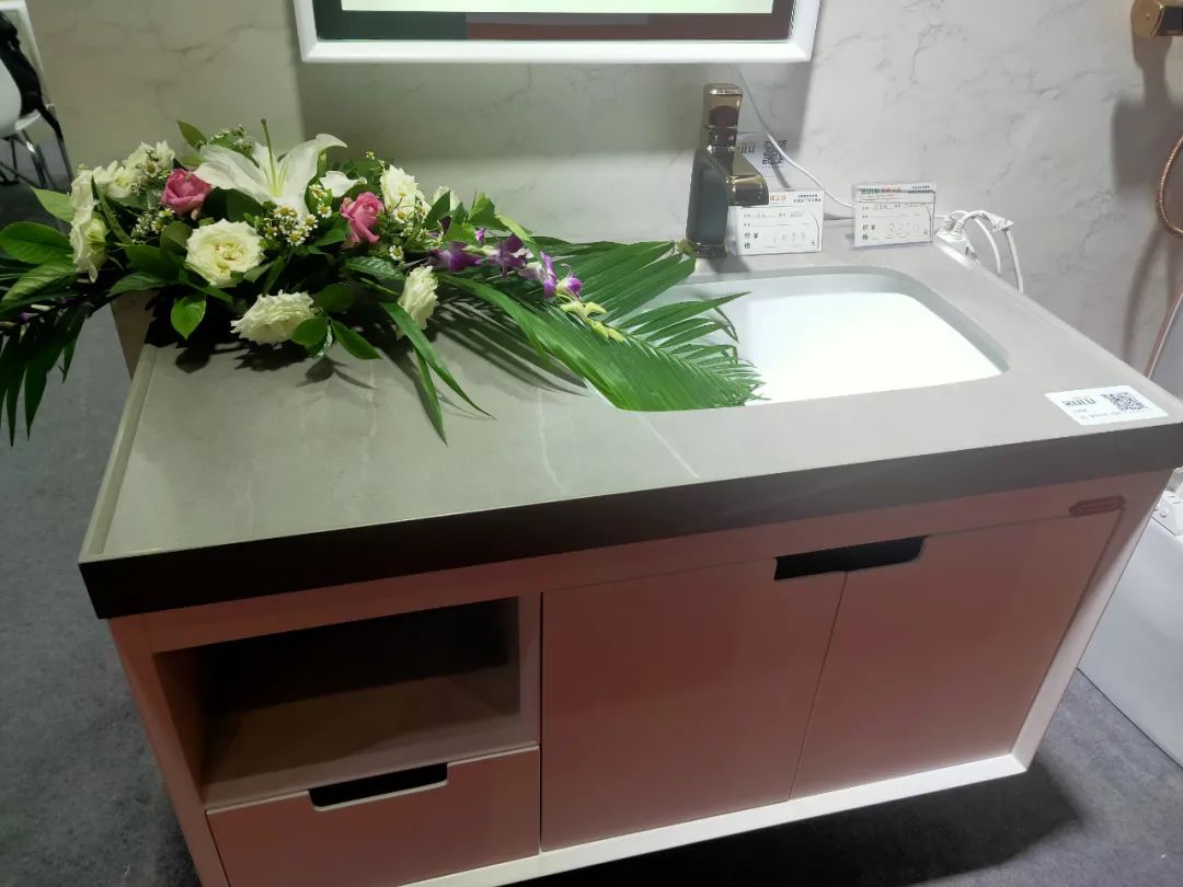 高定風口下，巖板是否會成為瓷磚行業進軍定制家居產業的“殺手锏”？(圖11)